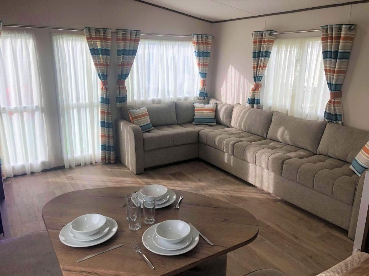צ'אפל סנט לאונרדס Larch Superior Holiday Home מראה חיצוני תמונה